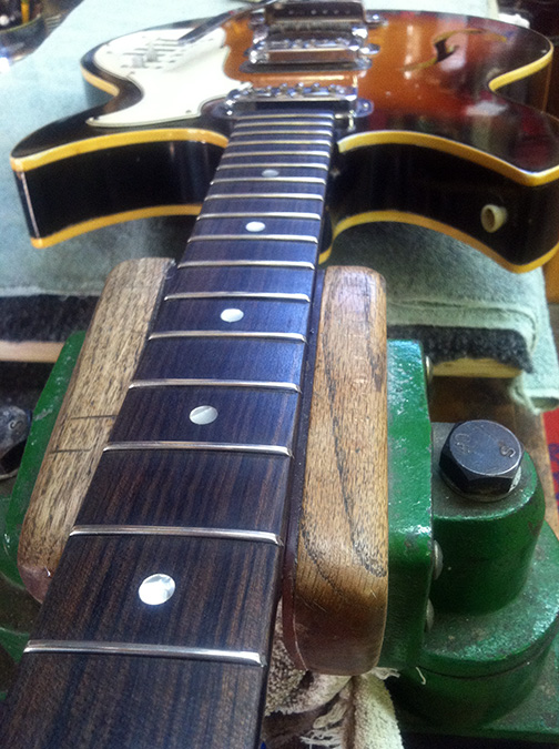 Harmony Rebel Guitar detail 4